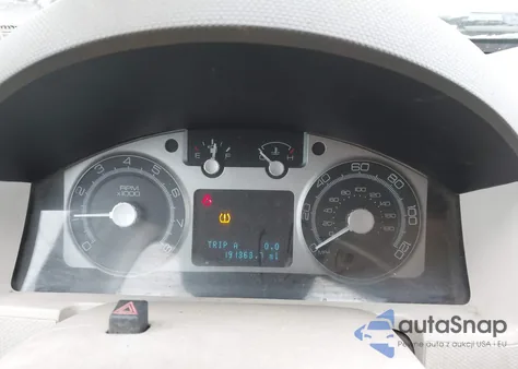 2009 Mercury Mariner I4 z USA, uszkodzony, nr VIN 4M2CU91739KJ11252